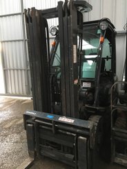 Chariot élévateur diesel UniCarriers DX25D
