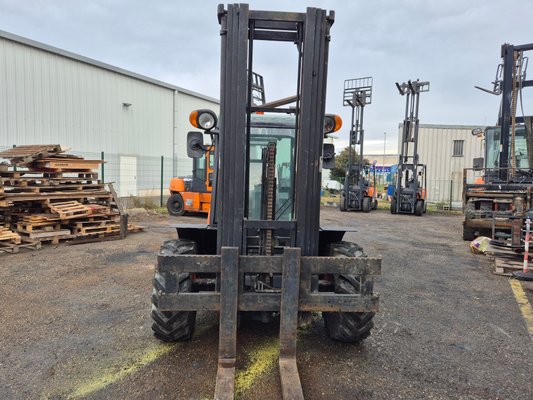 Chariot élévateur diesel Ausa C250H 4*4