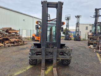 Chariot élévateur diesel Ausa C250H 4*4