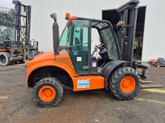 Chariot élévateur diesel Ausa C250H 4*4